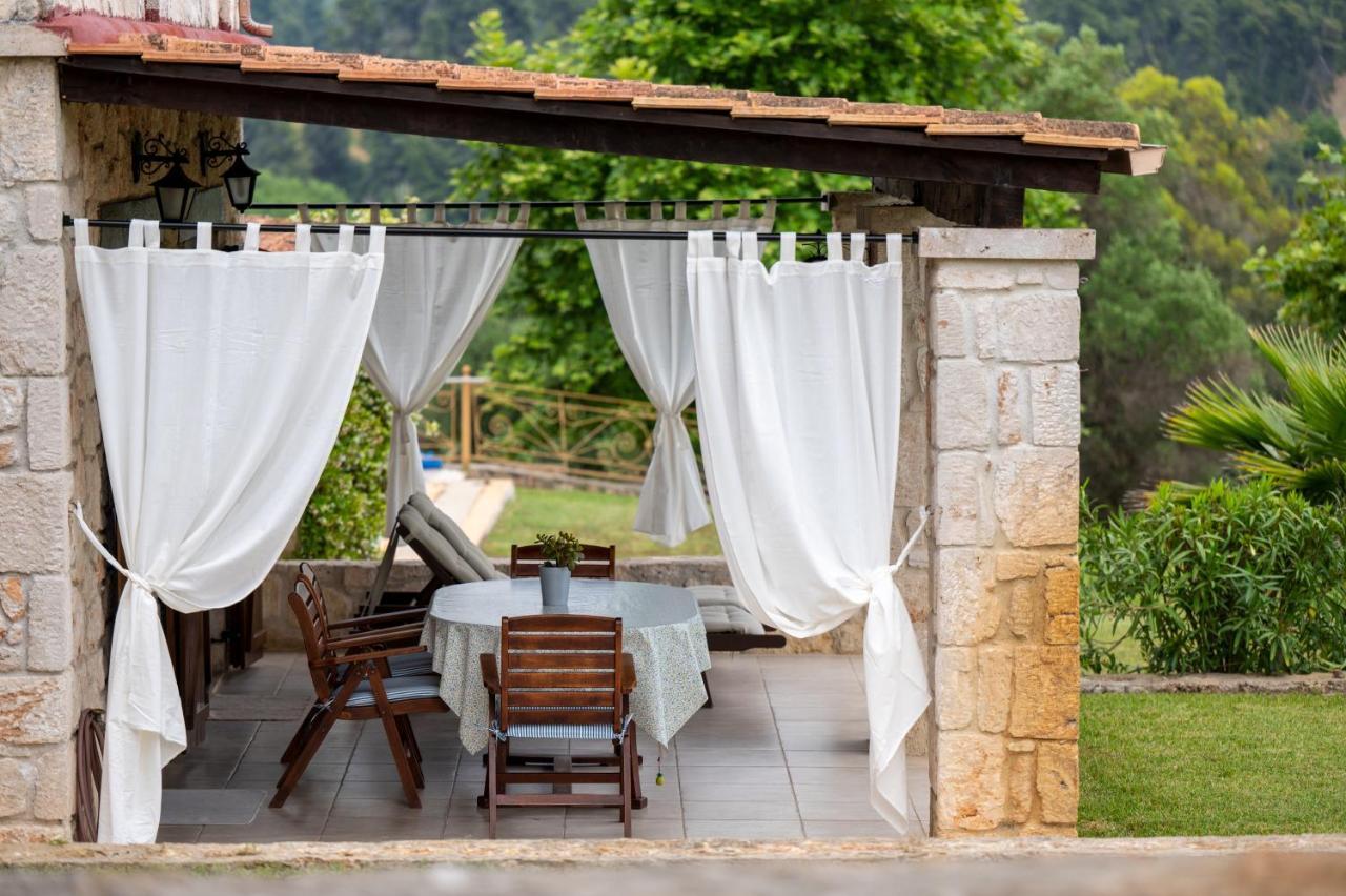Villa Jordan'S Stone House à Siviri Extérieur photo