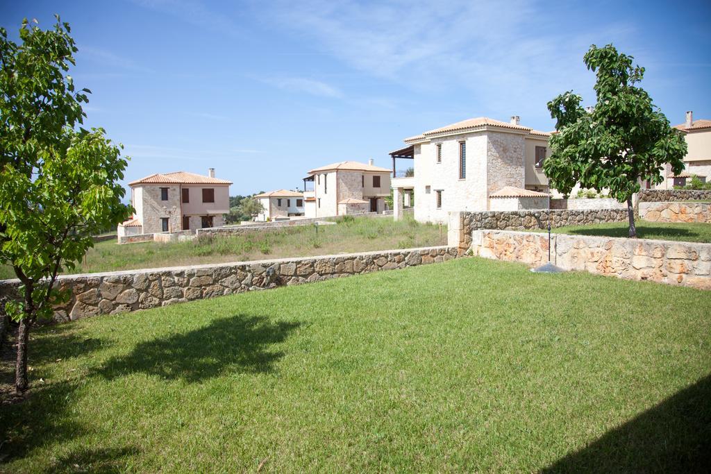 Villa Jordan'S Stone House à Siviri Extérieur photo